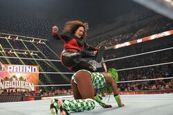 体重差ほぼ2倍！“怪物”女子レスラーが衝撃の大暴れ　「本当にデカくて恐い…」ゴング直後の“秒殺アタック”に実況呆然