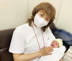  古村比呂、孫が生まれたことを報告「頑張ってくれました 感謝しかありません」