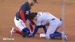 強烈エルボーが顔面直撃！メジャーで起きたまさかの流血シーン ぶつけた相手も「大丈夫？」とヒヤリ