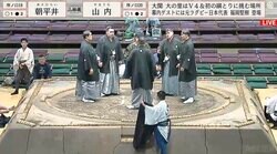 「泣かないで」18歳新人行司が本割“ほろ苦”デビュー　2番連続の物言いで緊張感…カメラが捉えた土俵上の表情変化「成長を期待！」激励続々