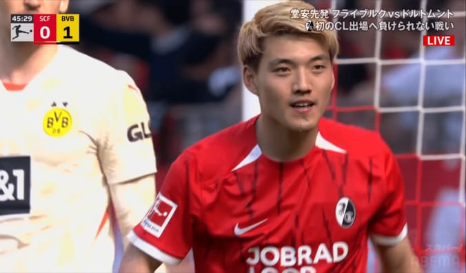 【写真・画像】魔法のスルーパス！ 堂安律が“空間支配”でドルトムント翻弄「えぐいとこ通したな」「うまくて怖い」決定機演出の瞬間が話題　1枚目