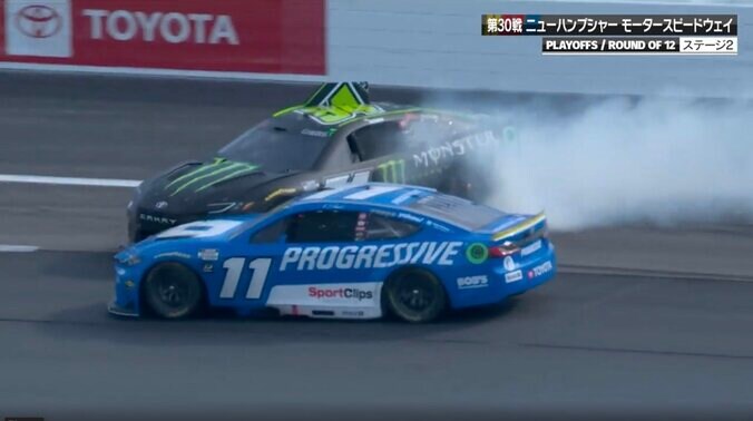 「俺は王者争いやってんだよ！」無線でブチギレ→同僚に体当たり “悪役”ドライバーの動きが物議「あれくらいで回るの知ってる」 5枚目