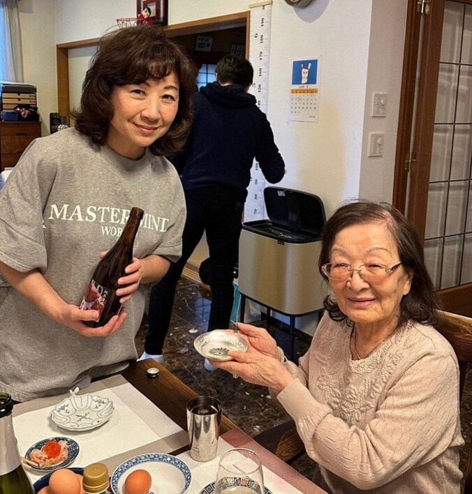  野田聖子氏、90歳目前の母親らと過ごした正月「おしゃべりする時間ないから」  1枚目
