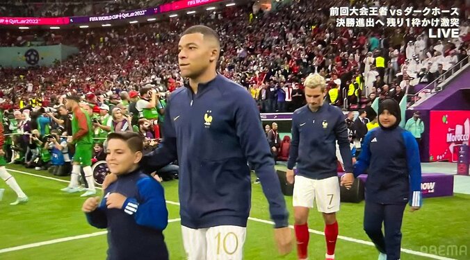 サッカーを超えた「歴史的な因縁の一戦」 王者フランス、下馬評通りの勝利か？ “W杯のロッキー”モロッコがここでも旋風を巻き起こすか 1枚目