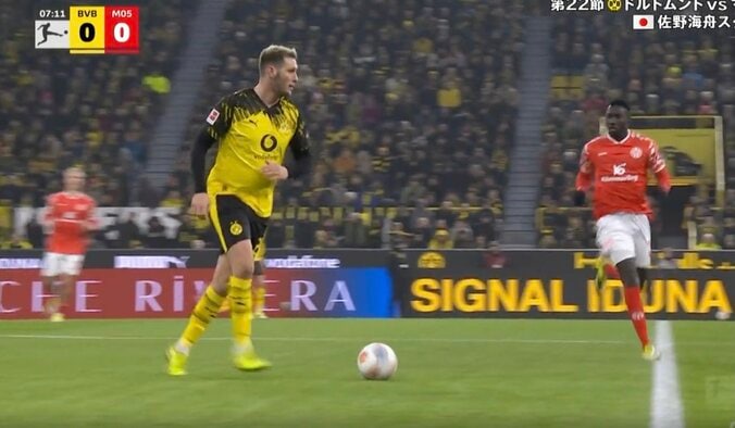 「ナメすぎやろ」元ドイツ代表DFが“まさかの異変”「これはダメ」「気になるな」解説者も苦言を呈した“ありえない姿”にファン反応 4枚目