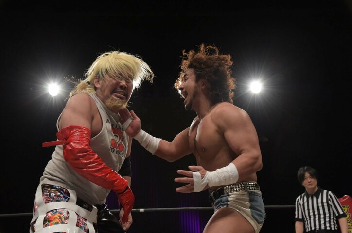 “顔面キック”で宣戦布告！　「男vs女とか関係ない」春日萌花、ガンプロ撤退発言の藤田ミノルとシングルマッチへ