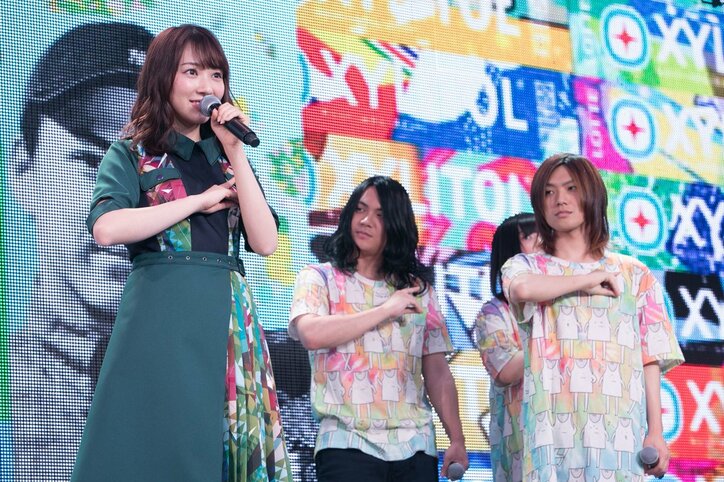 欅坂・佐藤詩織、土屋太鳳に“サイマジョポーズ”を伝授