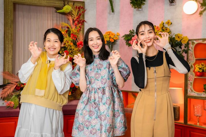 飯豊まりえ、約5年務めた『オオカミ』シリーズMCに「感情が動く事が多かった」「私にとって大きな経験に」横澤夏子・滝沢カレンと最後に『花束オオカミちゃん』を振り返る