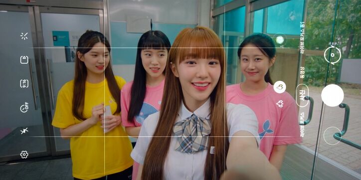 誹謗中傷に苦しむ18歳の国民的トップアイドルが異世界に…ナナ（woo!ah!）、ヒョンソク（CIX）ら出演のラブロマンス「君が落ちた世界」