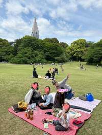 松嶋尚美『新宿御苑』