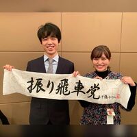 「お二人とも素敵な笑顔」伊藤かりん、藤井聡太七段と初対面2ショットに反響続々