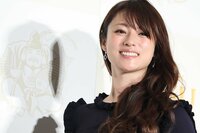 深田恭子、篠原ともえの誕生日をお祝い 美女コンビに称賛の声