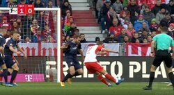 「マジの化け物」「角度がおかしい」 “現世界No.1フォワード”ハリー・ケインがゴールを見ずに身体捻りながら反転シュート　GKが全く動けない完璧コースに突き刺した瞬間