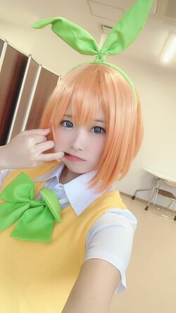 人気コスプレイヤー・くろねこが「五等分の花嫁」中野四葉コスを披露！大好評も“次回作”の議論が紛糾！？