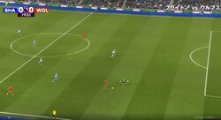 「こんなに出る？」GKがペナルティエリア外に飛び出して超ハイリスクなカウンター阻止を敢行！ゴールがら空きの大ピンチに「メンタルえぐ」「スティールチャレンジ」