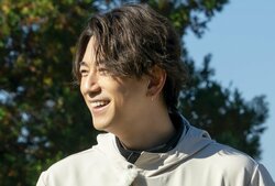 「プロみたいなスイング」人気俳優・三浦翔平の“280ヤード越え”超ビッグドライブに橋本環奈が大興奮「サイコー！」