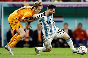 【W杯】「シンプルに史上最高」　オランダが敷いた“メッシ包囲網”にファン驚き「魔術師」