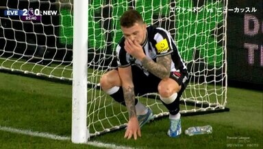 「採点１」「意識を失った」“悪夢のトリプル・エラー”のイングランド代表DFに辛辣評価…一方で「疲労のせい」と同情する現地メディアも