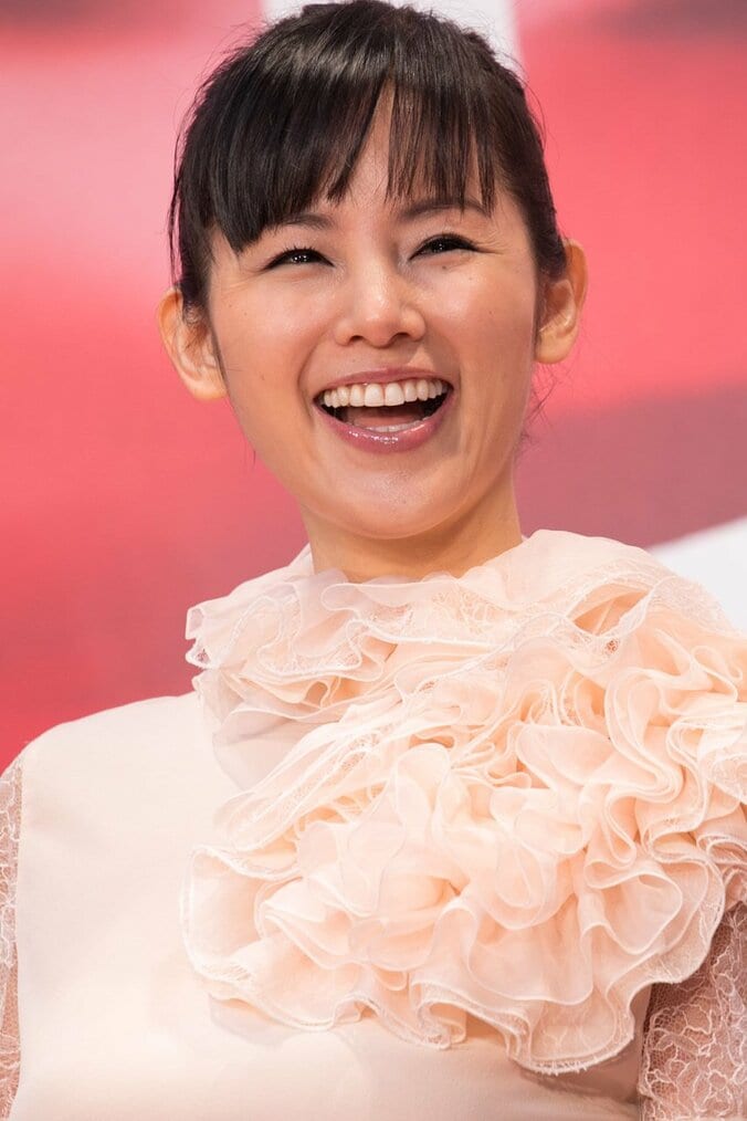 【画像集】宮崎あおい・蒼井優・本田翼・橋本環奈らレッドカーペット／東京国際映画祭 11枚目