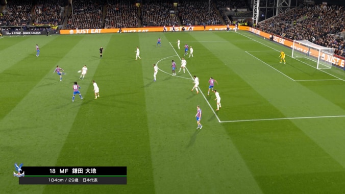 「柔らかすぎる」鎌田大地の“至高のロブパス”にファン驚愕！「そこ見えてんの意味わからん」芸術的なゴール演出 3枚目