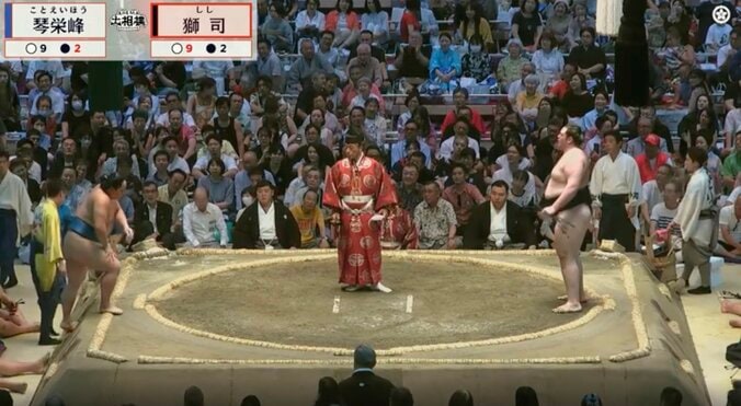「琴栄峰、大丈夫か」取組直後に“苦悶” 吉田賢アナも指摘「ちょっと膝がカクンと…」大熱戦に称賛も心配の声 5枚目