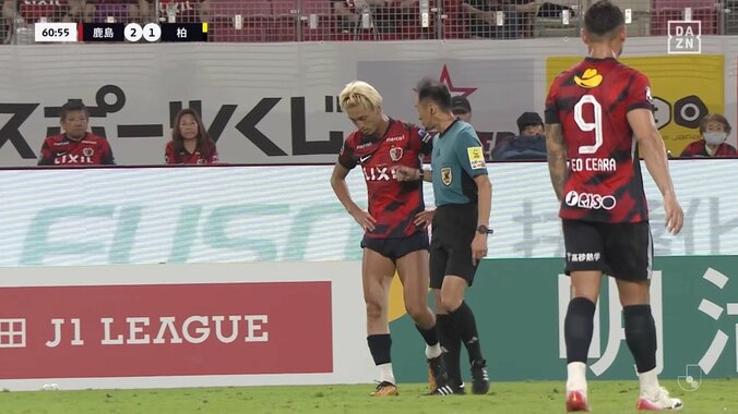 鈴木優磨、試合中に放送禁止用語連発？「カードもらうぞ」「落ち着け」ファンはヒヤヒヤ…大一番での“優磨劇場”に放送席は「金崎夢生さんを参考に…」と笑い 3枚目