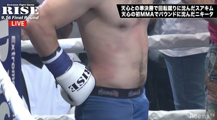 スアキムが“規格外”の悶絶KO　強烈ミドルで響いた“破裂音”にドクターが集合…視聴者「これは折れたな」