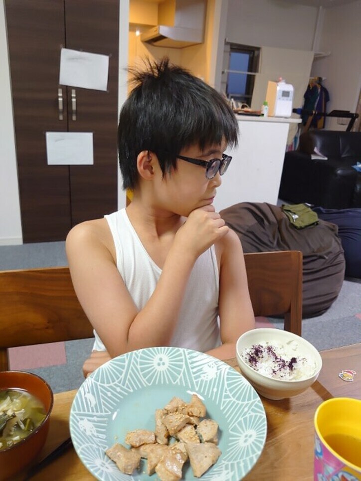  山田花子、初めて作った料理への息子達の反応「何とか、完食してくれました」 