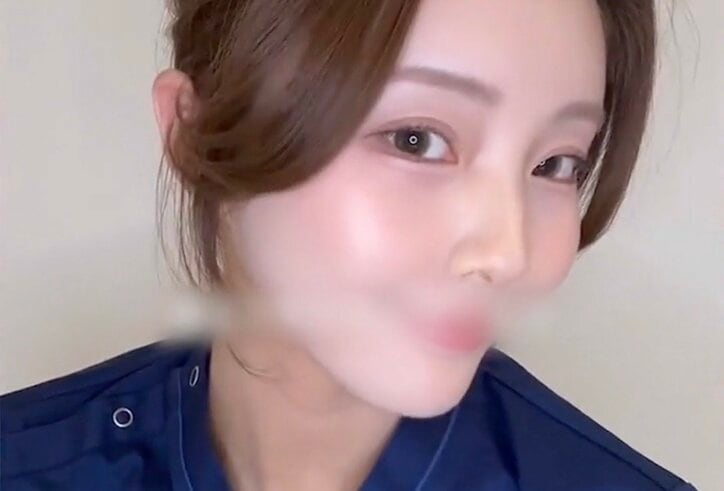 【写真・画像】「日本中誰が見ても可愛い」石原さとみ似と話題の美人研修医の美貌にみちょぱら驚き「そっくり！」　1枚目