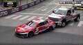 レッカー車が「押してるw」 米レースで異例の“珍光景”「なんて男らしい再始動」「ダイナミック押しがけ」ファン騒然