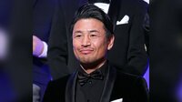魔裟斗、娘の10歳の誕生日に家族写真公開