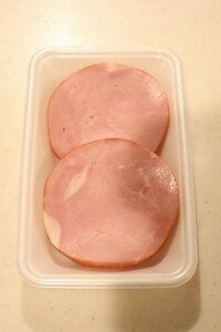 みきママ『ハムしかない日のお弁当。』