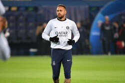 手術を受けたネイマールがPSGへ帰還！　順調に回復も、復帰時期は来季以降の見通し