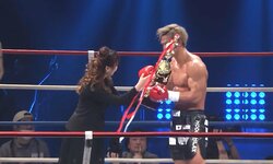 「55歳に見えない」伝説的アイドルがリングに登場 「変わらずキレイ」ファン騒然