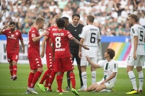 板倉滉が一発退場、ボルシアMGは直後のFK弾で今季初黒星…次節は堂安律擁する首位フライブルクと