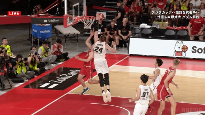 NBA級！？ 日本代表主将の“鬼のブロックショット”が話題沸騰「ホーキンソン神！」「かっこよすぎる」「いつもありがとう」 2枚目