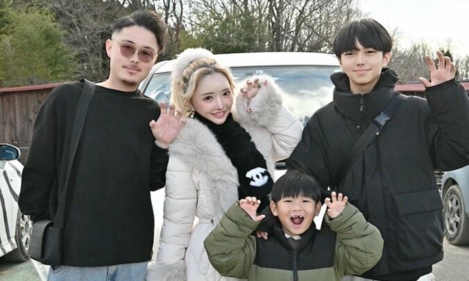 【写真・画像】運動会の借り物競走で「整形総額1000万円の母親」を借りて走る…その裏の物語に感動の声　1枚目