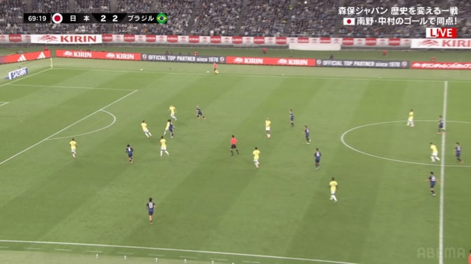 「飛びすぎだろ！」日本代表GKの“衝撃80mフィード”が話題沸騰「すんごい飛び道具」「もはや戦術」鈴木彩艶が歴史的ブラジル撃破の決勝点演出 3枚目