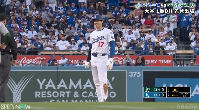 【写真・画像】モテモテ？大谷翔平が相手チームに“神対応”「ニコ谷さん」「可愛いな」塁上で見せた表情にファン注目