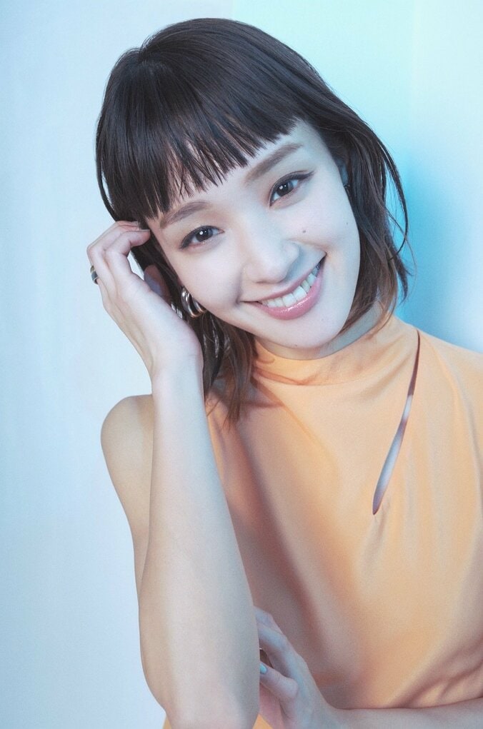 剛力彩芽が明かす、こだわりの個人会社名「ショートカット」一択理由 映画『お終活』インタビュー 5枚目