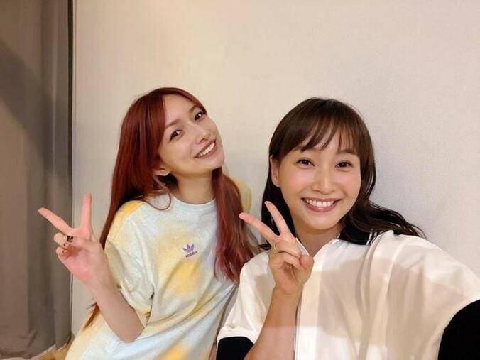  藤本美貴、久しぶりに会った後藤真希との2ショットを公開「可愛すぎます！」「素敵」の声  1枚目