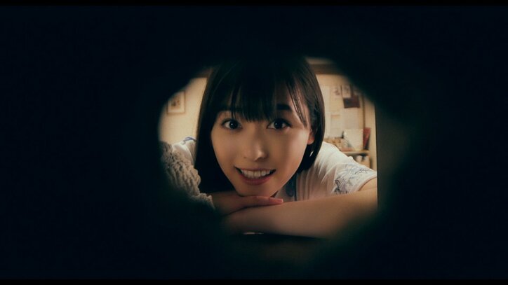 福原遥が杉野遥亮の首にカッターナイフをあてて…『羊とオオカミの恋と殺人』より場面写真到着