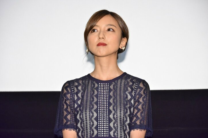 真野恵里菜、主演映画念願のお披露目に感極まって思わず号泣