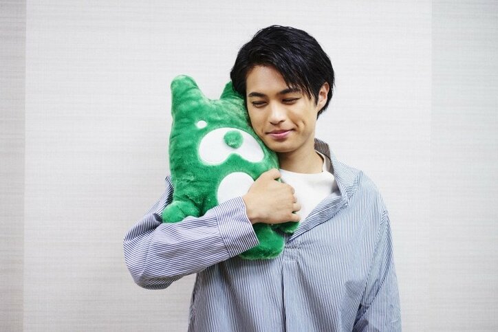 佐伯大地インタビュー　岩田剛典は完璧なのに…ヒヤッどころじゃない『崖っぷちホテル！』での体験語る