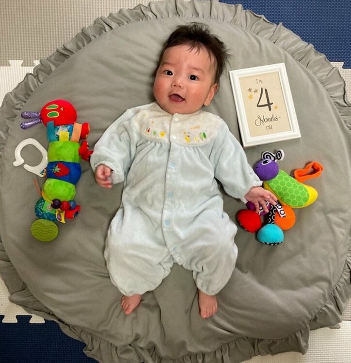 ニッチェ・江上、生後4か月を迎えた息子の成長に感動「ママ似」「イケメン」の声