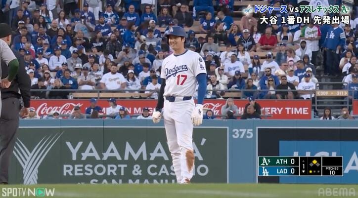 【写真・画像】モテモテ？大谷翔平が相手チームに“神対応”「ニコ谷さん」「可愛いな」塁上で見せた表情にファン注目