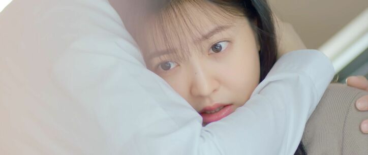 ハリン（Red Velvetイェリ）はソジュン（PENTAGONホンソク）の命を救うため、秘密を探るが…韓流ドラマ『ブルーバースデー』 3枚目