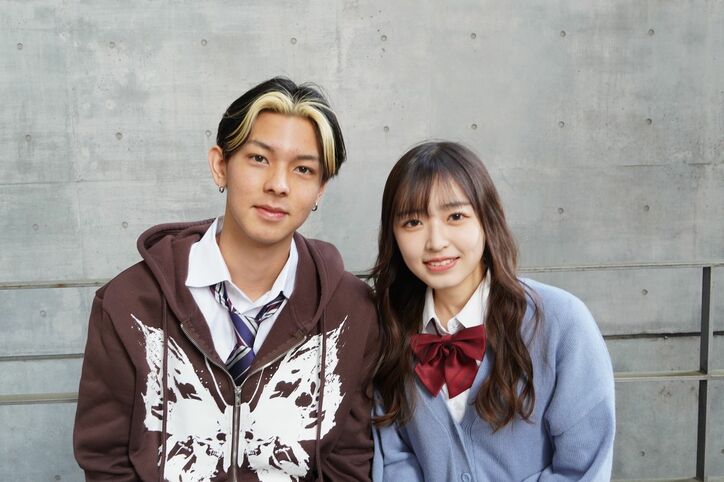 爆モテ女子・こはる(黒江心温)、初彼氏のさんざ(久保田燦)とラブラブ「楽しかった時にはいつも彼が横にいました」共通の趣味はバイクと格闘技『今日好き』サムイ島編カップルインタビュー