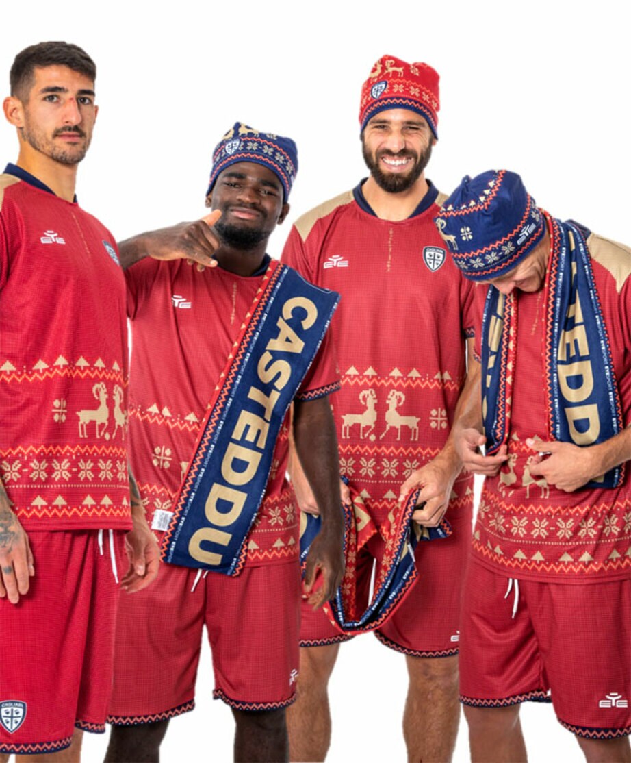 おとな可愛い！カリアリに織物風「クリスマス限定ジャージ」が登場