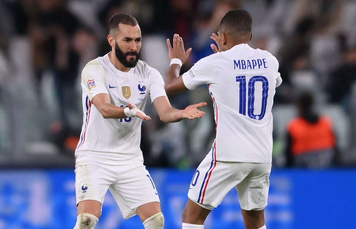 ムバッペとベンゼマがフランス代表で再会 レアル移籍を蹴ってから初めての対面に 超worldサッカー Fifa ワールドカップ 22 完全ガイド